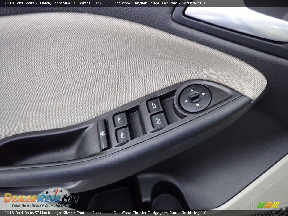 2018 Ford Focus SE Hatch Ingot Silver / Charcoal Black Photo #12