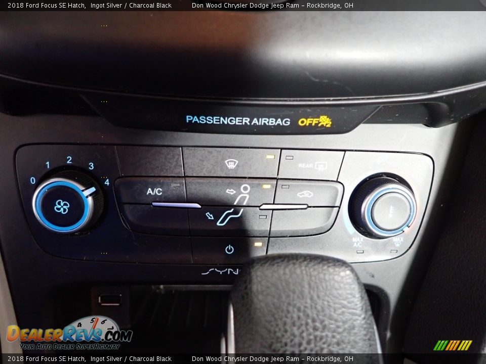 2018 Ford Focus SE Hatch Ingot Silver / Charcoal Black Photo #19