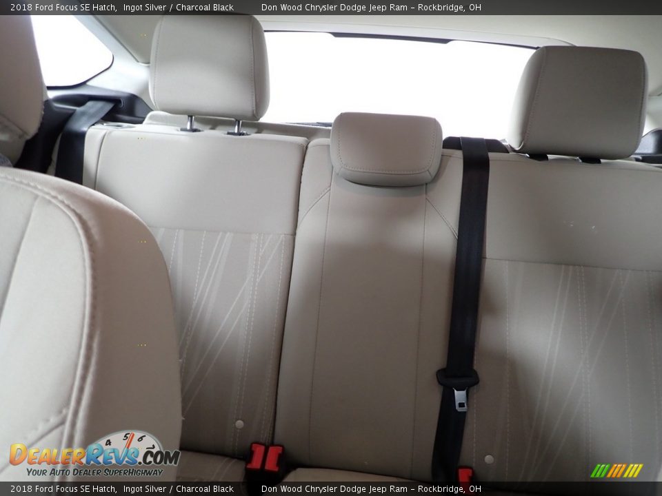 2018 Ford Focus SE Hatch Ingot Silver / Charcoal Black Photo #21
