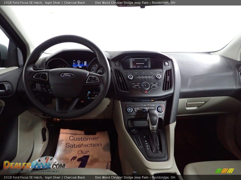 2018 Ford Focus SE Hatch Ingot Silver / Charcoal Black Photo #24