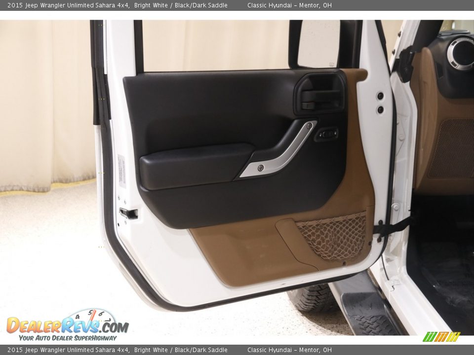 2015 Jeep Wrangler Unlimited Sahara 4x4 Bright White / Black/Dark Saddle Photo #4