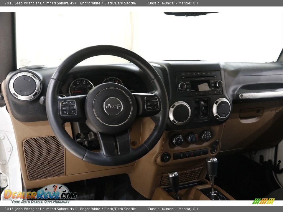 2015 Jeep Wrangler Unlimited Sahara 4x4 Bright White / Black/Dark Saddle Photo #6