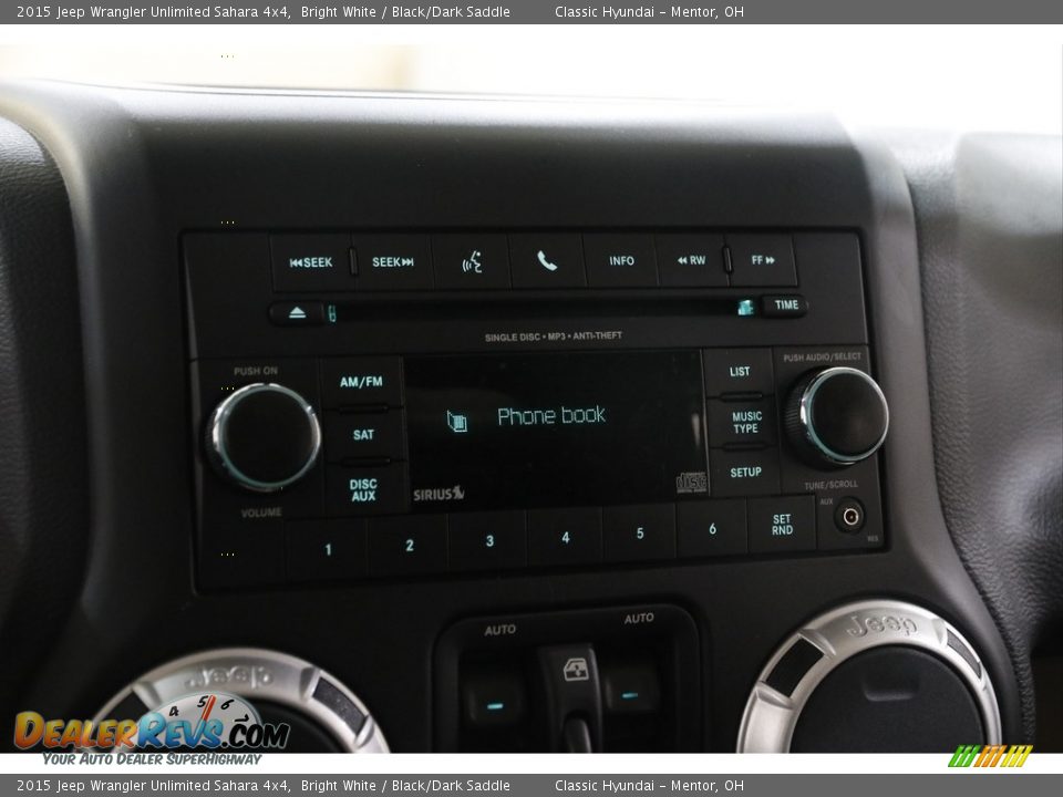 2015 Jeep Wrangler Unlimited Sahara 4x4 Bright White / Black/Dark Saddle Photo #11