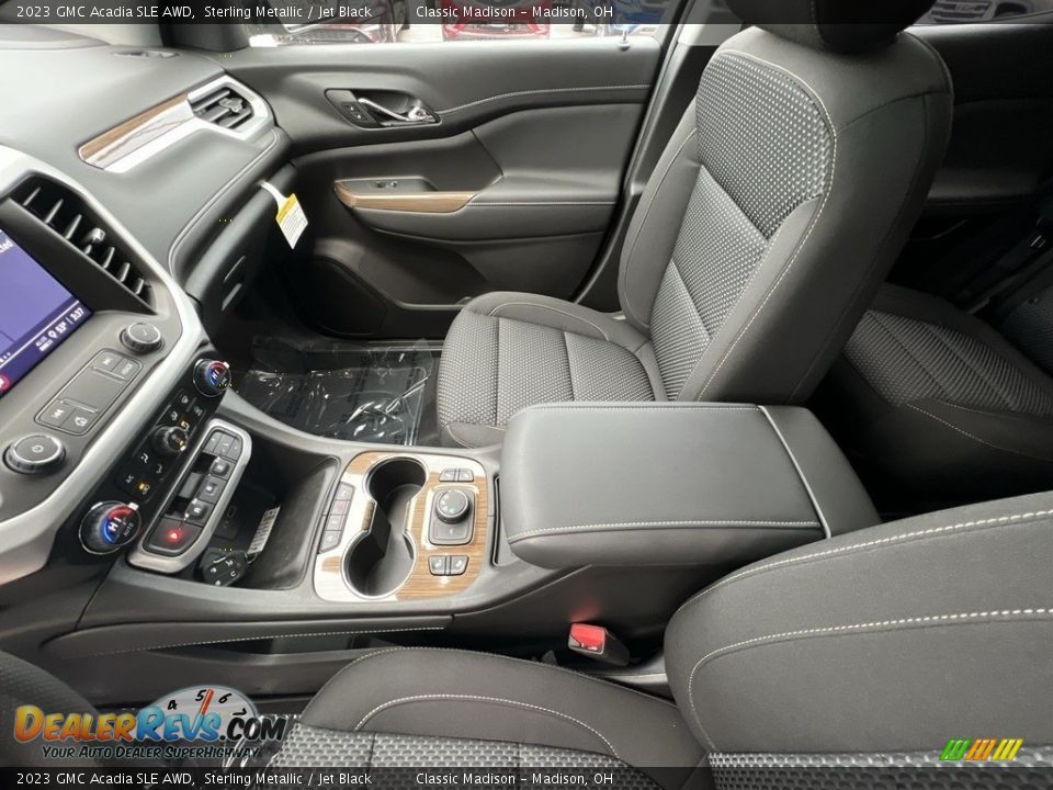 Front Seat of 2023 GMC Acadia SLE AWD Photo #15