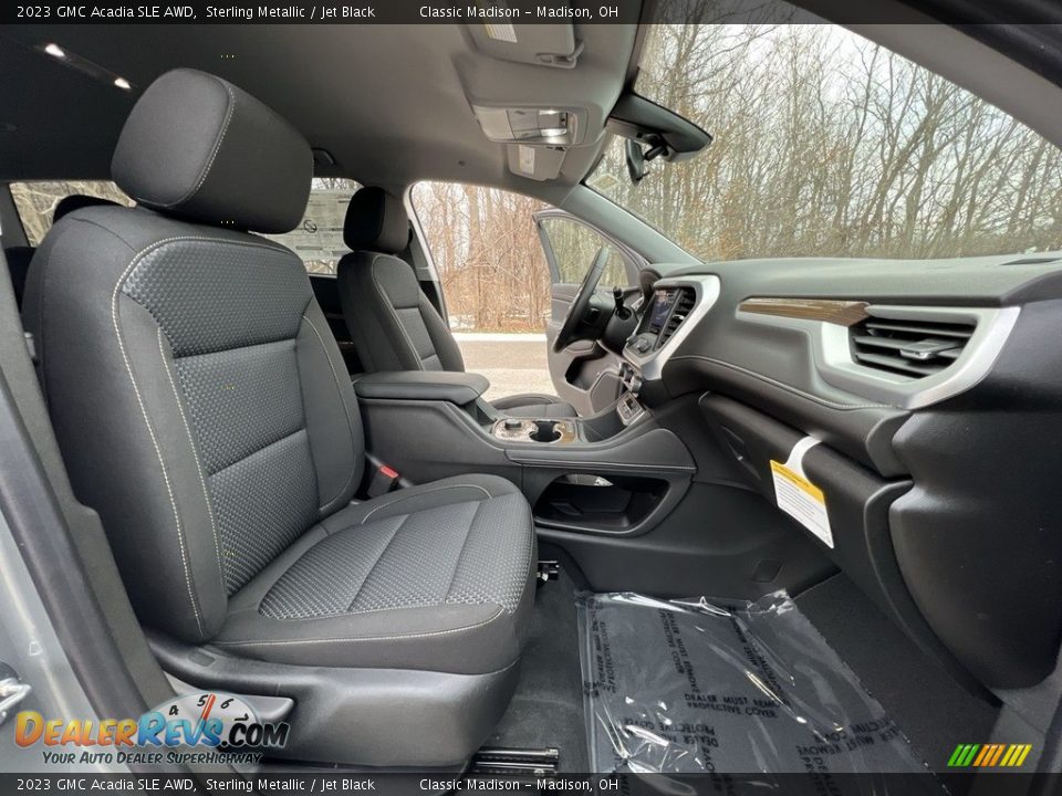 Front Seat of 2023 GMC Acadia SLE AWD Photo #19