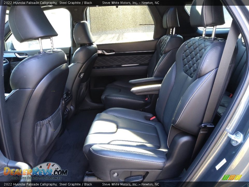 Rear Seat of 2022 Hyundai Palisade Calligraphy Photo #12