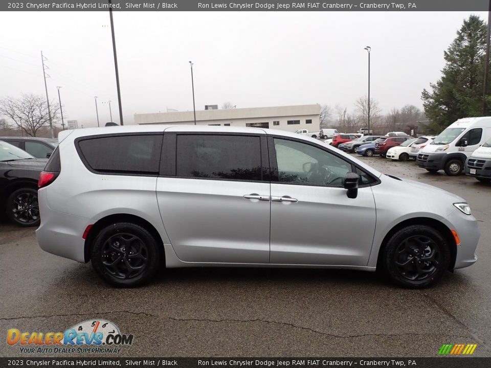 Silver Mist 2023 Chrysler Pacifica Hybrid Limited Photo #6