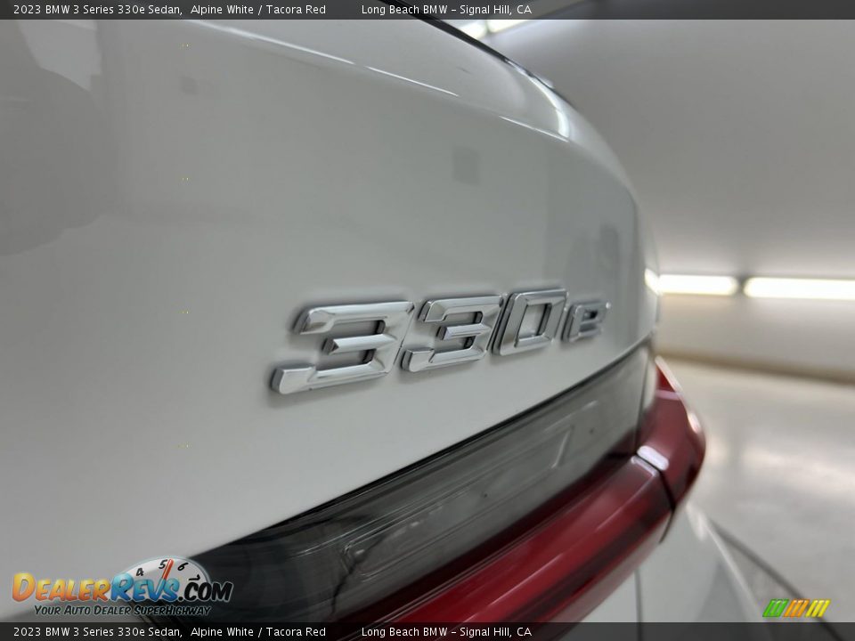 2023 BMW 3 Series 330e Sedan Alpine White / Tacora Red Photo #13