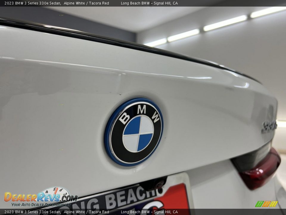 2023 BMW 3 Series 330e Sedan Alpine White / Tacora Red Photo #14