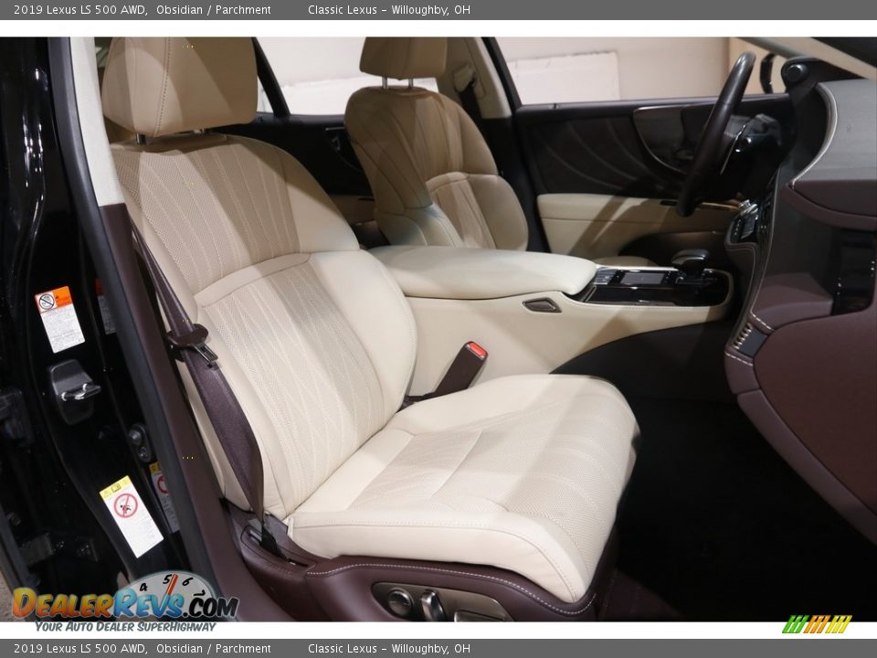 Front Seat of 2019 Lexus LS 500 AWD Photo #16