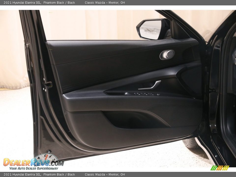 2021 Hyundai Elantra SEL Phantom Black / Black Photo #4