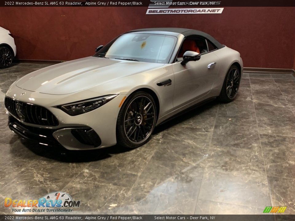 Front 3/4 View of 2022 Mercedes-Benz SL AMG 63 Roadster Photo #7