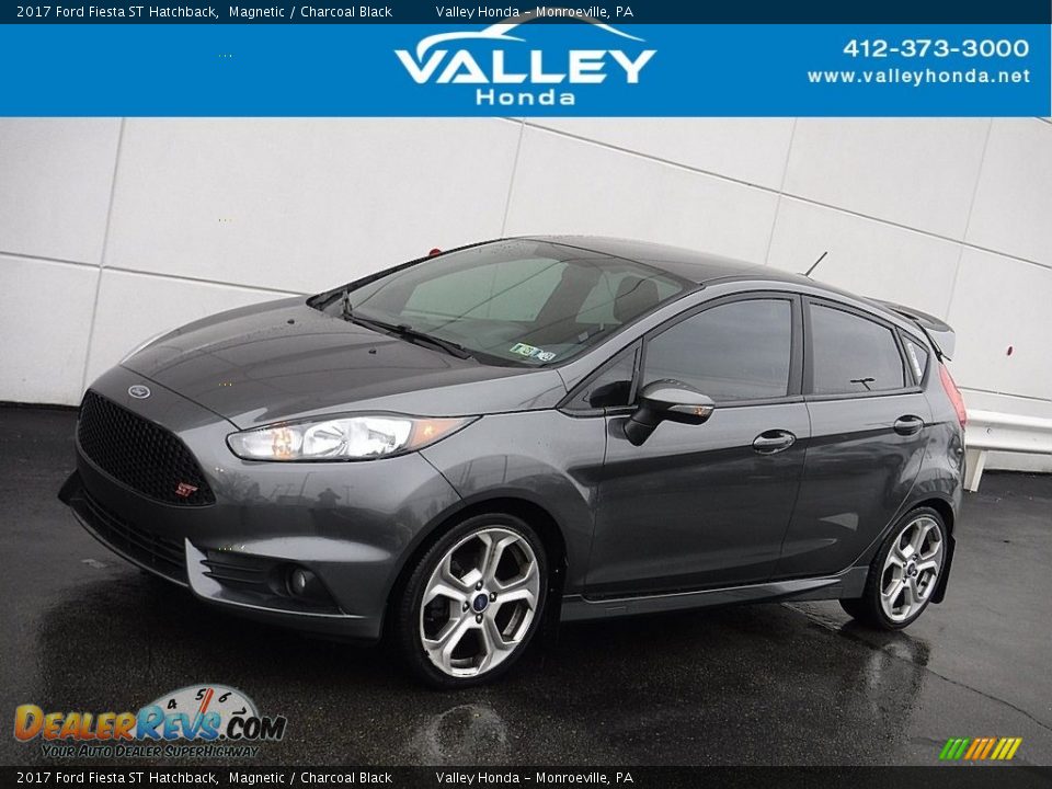 2017 Ford Fiesta ST Hatchback Magnetic / Charcoal Black Photo #1