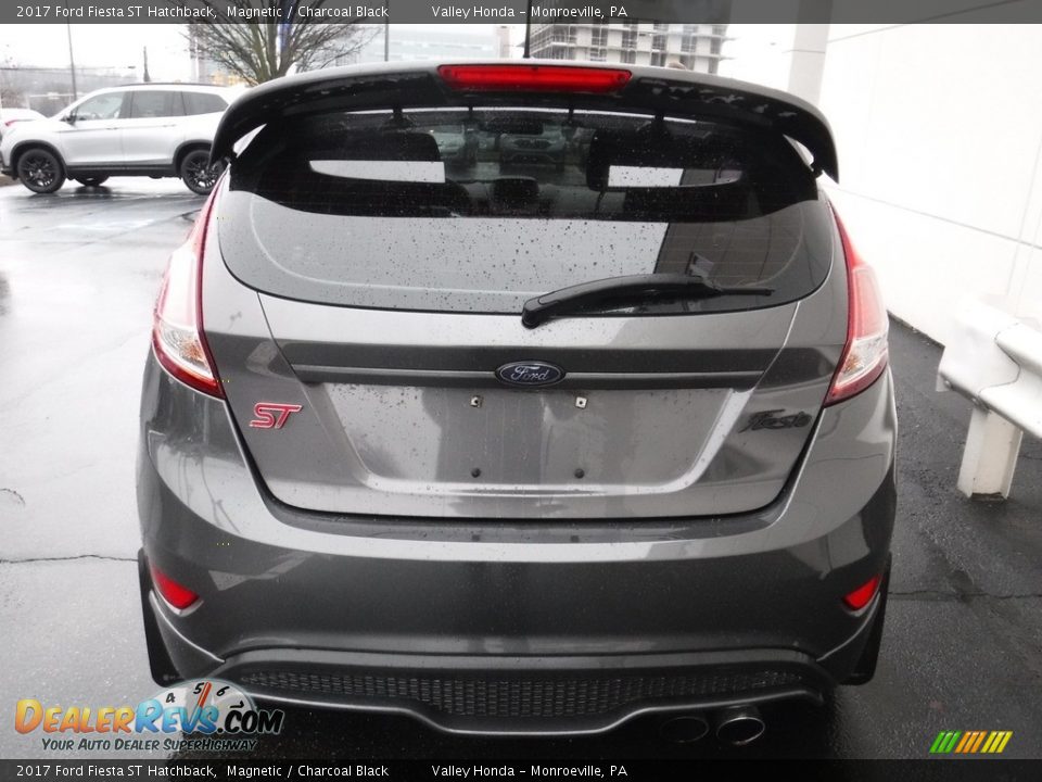 2017 Ford Fiesta ST Hatchback Magnetic / Charcoal Black Photo #10