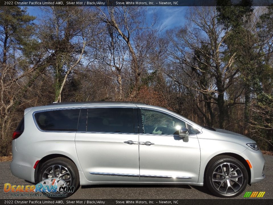 Silver Mist 2022 Chrysler Pacifica Limited AWD Photo #5