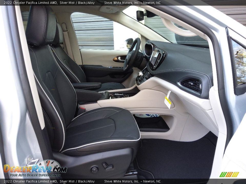 Front Seat of 2022 Chrysler Pacifica Limited AWD Photo #21