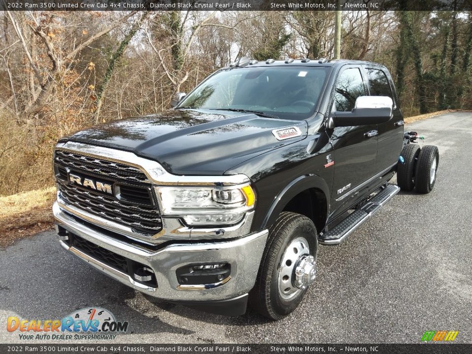 2022 Ram 3500 Limited Crew Cab 4x4 Chassis Diamond Black Crystal Pearl / Black Photo #2