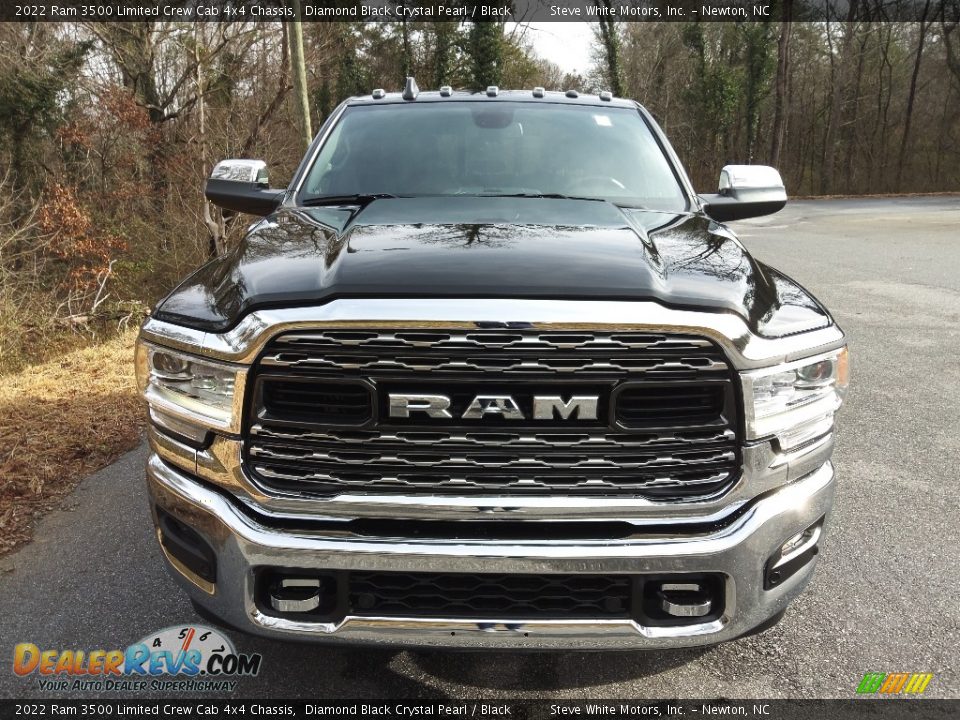 2022 Ram 3500 Limited Crew Cab 4x4 Chassis Diamond Black Crystal Pearl / Black Photo #3