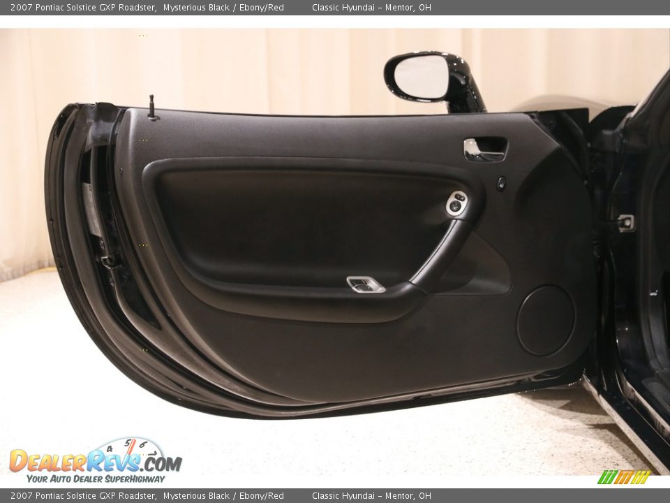 2007 Pontiac Solstice GXP Roadster Mysterious Black / Ebony/Red Photo #5
