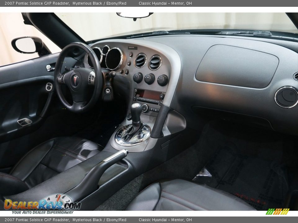 2007 Pontiac Solstice GXP Roadster Mysterious Black / Ebony/Red Photo #15