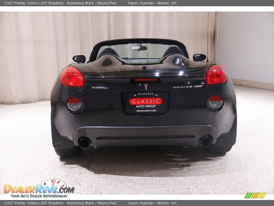 2007 Pontiac Solstice GXP Roadster Mysterious Black / Ebony/Red Photo #16