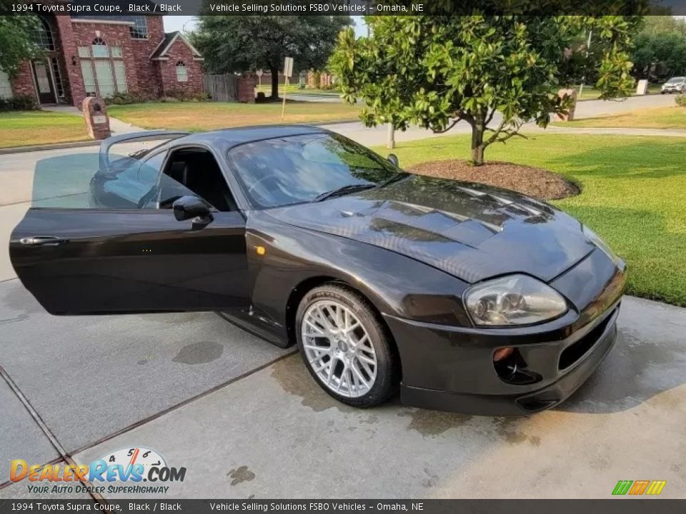 Front 3/4 View of 1994 Toyota Supra Coupe Photo #1