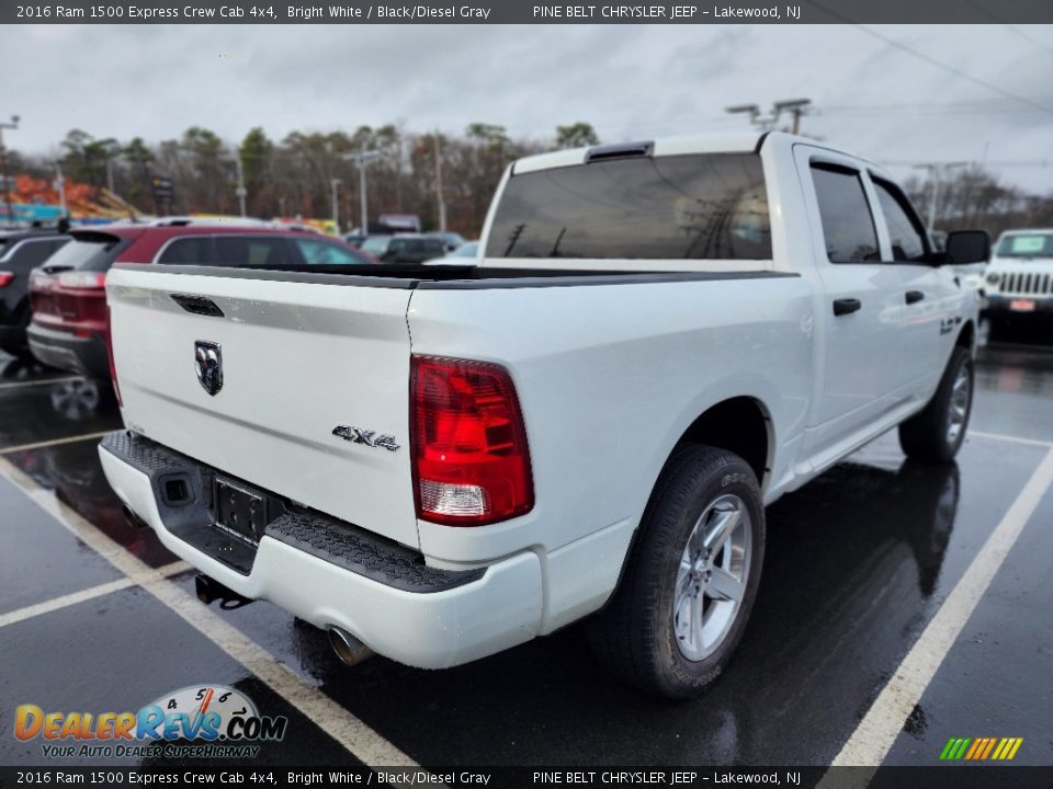 2016 Ram 1500 Express Crew Cab 4x4 Bright White / Black/Diesel Gray Photo #7