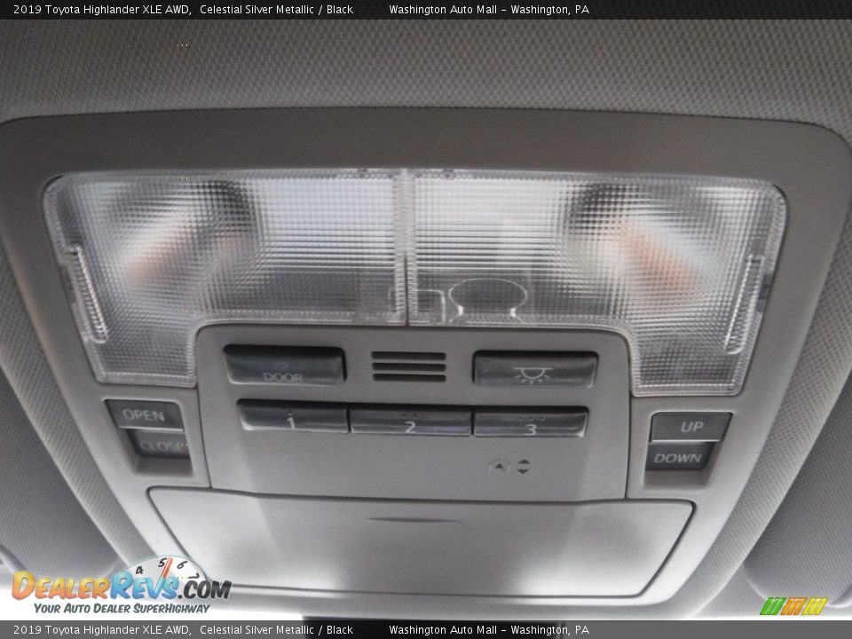 2019 Toyota Highlander XLE AWD Celestial Silver Metallic / Black Photo #26