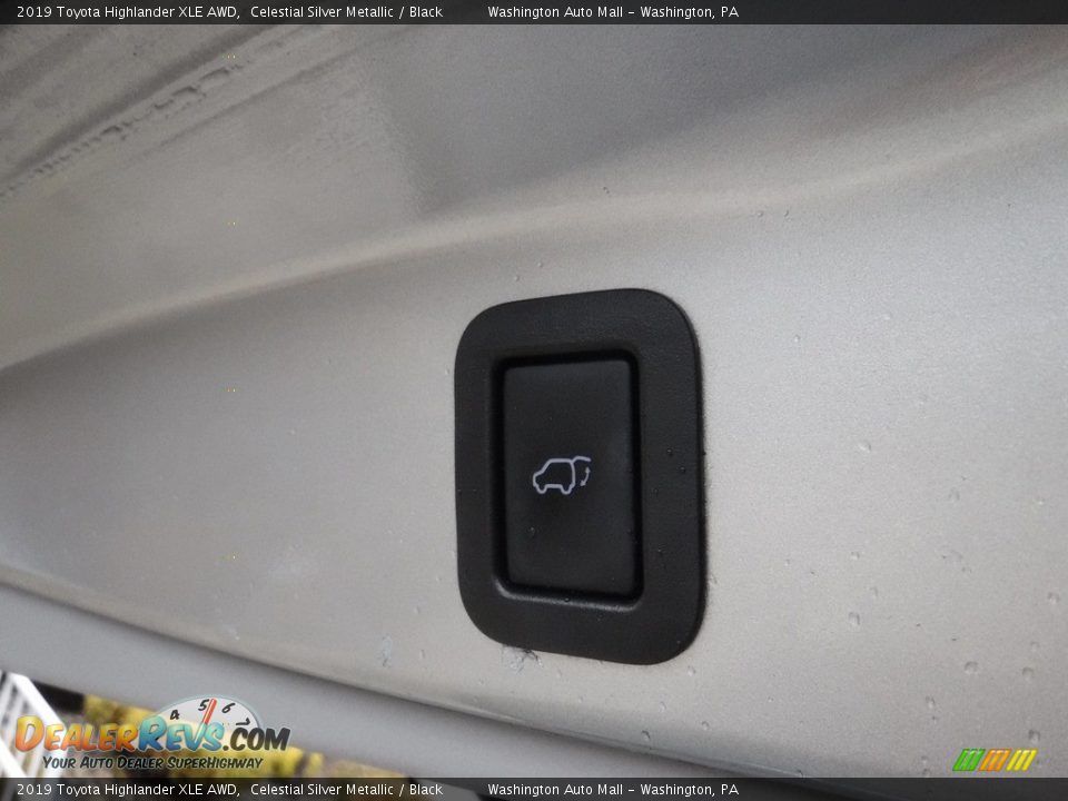 2019 Toyota Highlander XLE AWD Celestial Silver Metallic / Black Photo #32