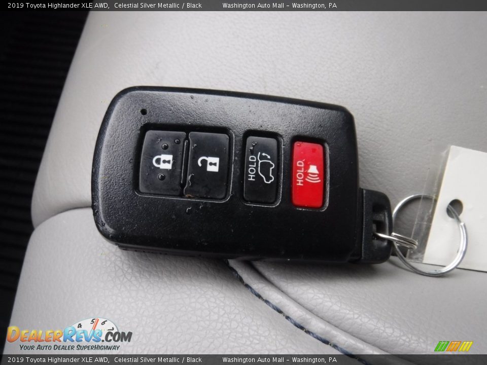 2019 Toyota Highlander XLE AWD Celestial Silver Metallic / Black Photo #33