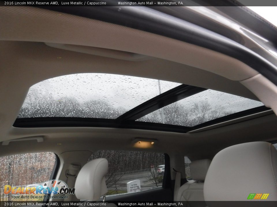 Sunroof of 2016 Lincoln MKX Reserve AWD Photo #17