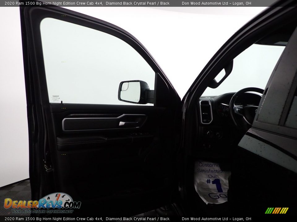 2020 Ram 1500 Big Horn Night Edition Crew Cab 4x4 Diamond Black Crystal Pearl / Black Photo #11