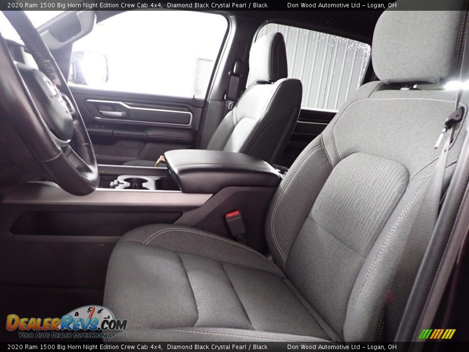 2020 Ram 1500 Big Horn Night Edition Crew Cab 4x4 Diamond Black Crystal Pearl / Black Photo #14