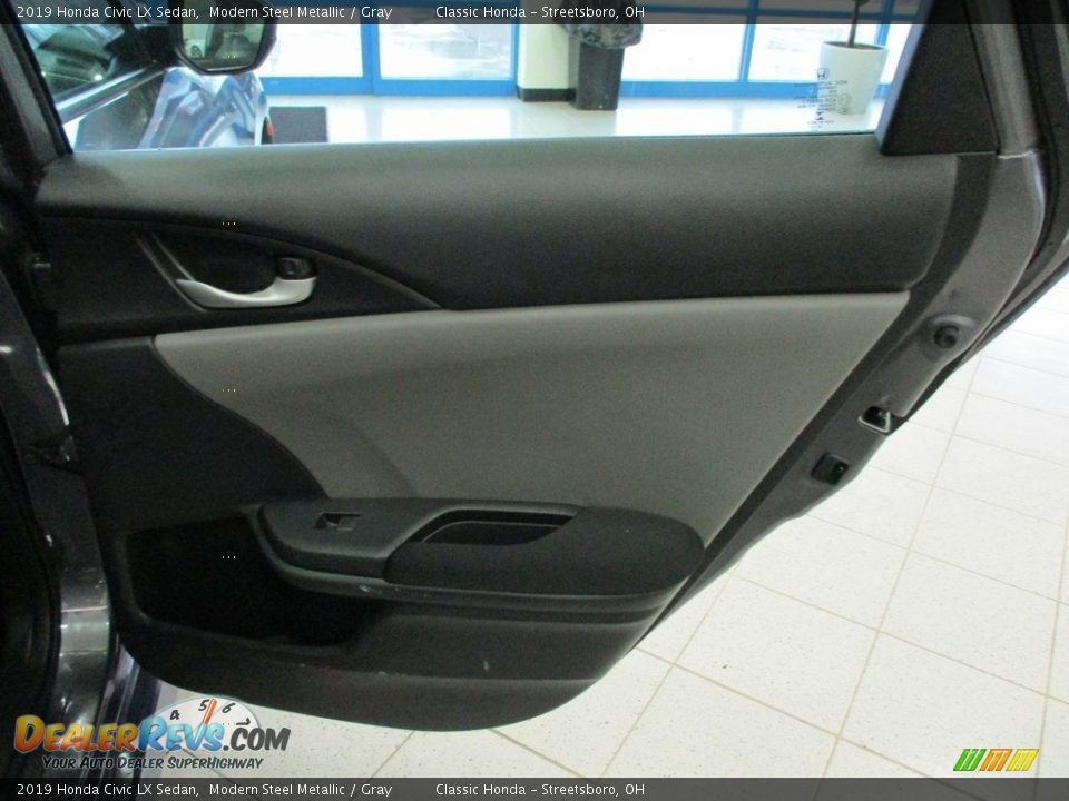 2019 Honda Civic LX Sedan Modern Steel Metallic / Gray Photo #17
