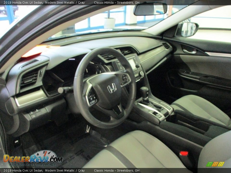 2019 Honda Civic LX Sedan Modern Steel Metallic / Gray Photo #26