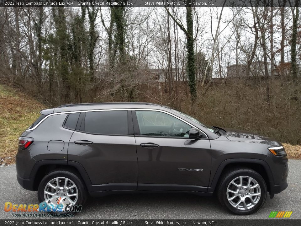 2022 Jeep Compass Latitude Lux 4x4 Granite Crystal Metallic / Black Photo #5