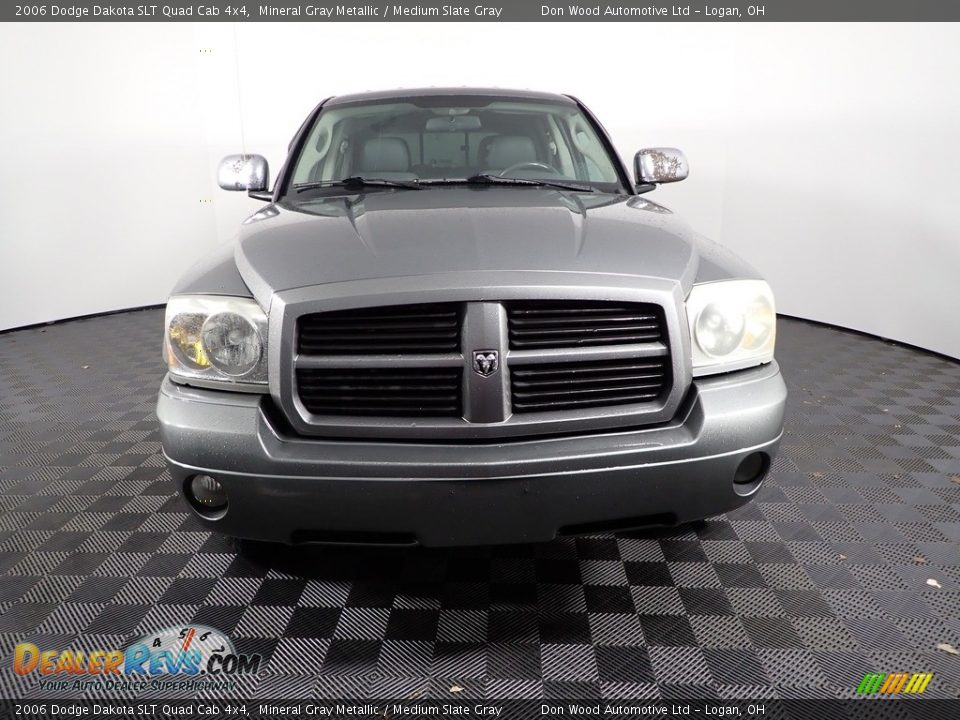2006 Dodge Dakota SLT Quad Cab 4x4 Mineral Gray Metallic / Medium Slate Gray Photo #3