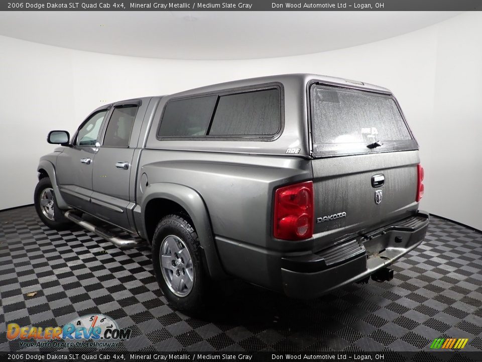 2006 Dodge Dakota SLT Quad Cab 4x4 Mineral Gray Metallic / Medium Slate Gray Photo #5