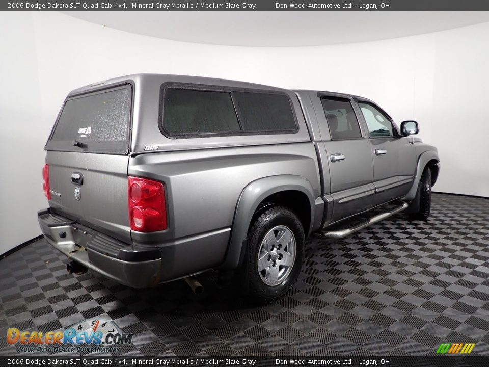 2006 Dodge Dakota SLT Quad Cab 4x4 Mineral Gray Metallic / Medium Slate Gray Photo #8