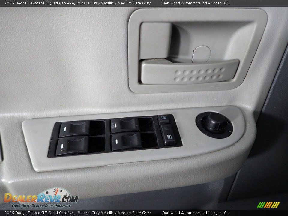 2006 Dodge Dakota SLT Quad Cab 4x4 Mineral Gray Metallic / Medium Slate Gray Photo #10