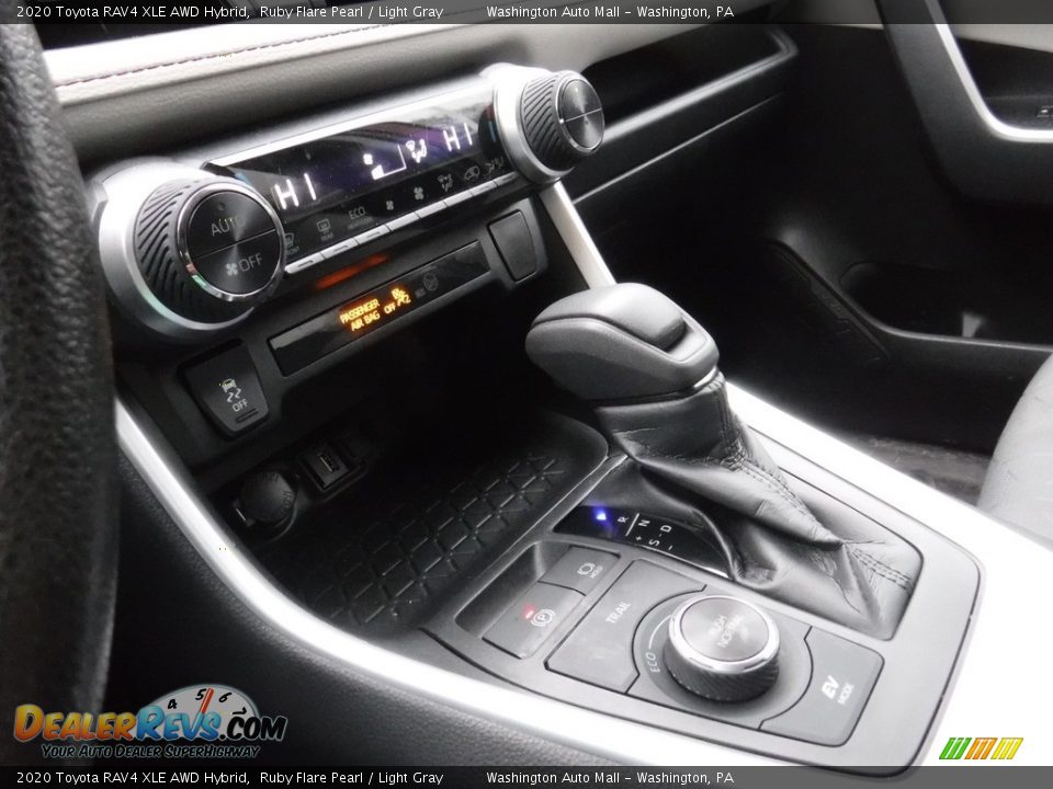 2020 Toyota RAV4 XLE AWD Hybrid Shifter Photo #26