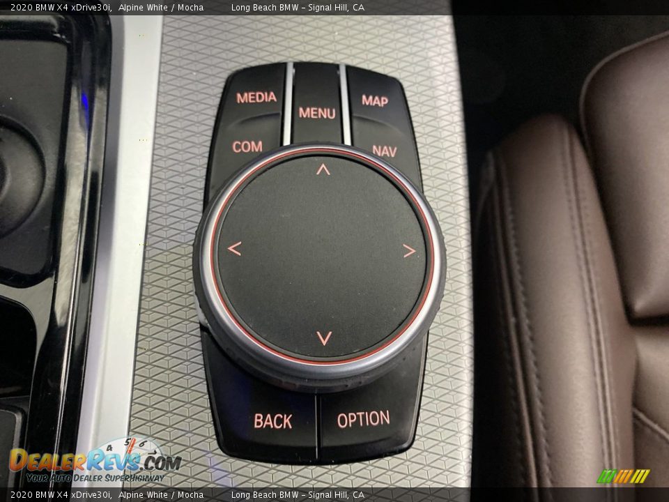 Controls of 2020 BMW X4 xDrive30i Photo #28