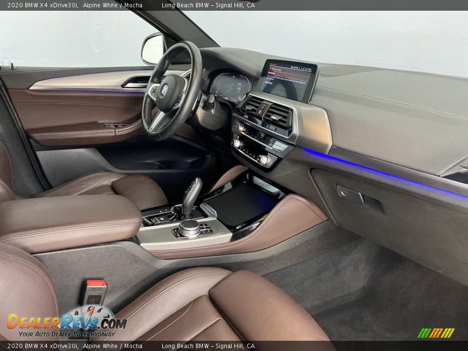 Front Seat of 2020 BMW X4 xDrive30i Photo #32