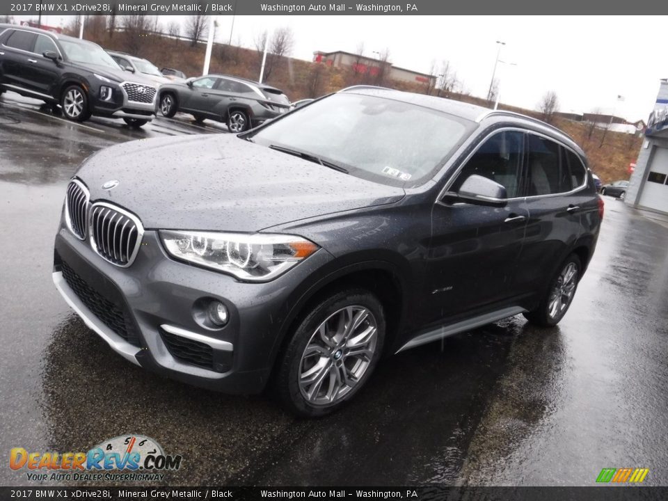 2017 BMW X1 xDrive28i Mineral Grey Metallic / Black Photo #7