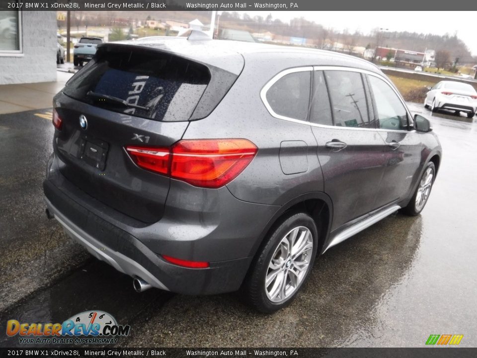 2017 BMW X1 xDrive28i Mineral Grey Metallic / Black Photo #11