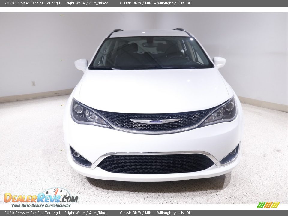 2020 Chrysler Pacifica Touring L Bright White / Alloy/Black Photo #2