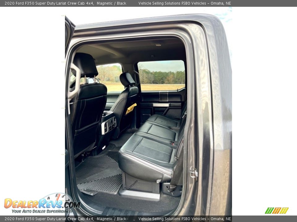 2020 Ford F350 Super Duty Lariat Crew Cab 4x4 Magnetic / Black Photo #6