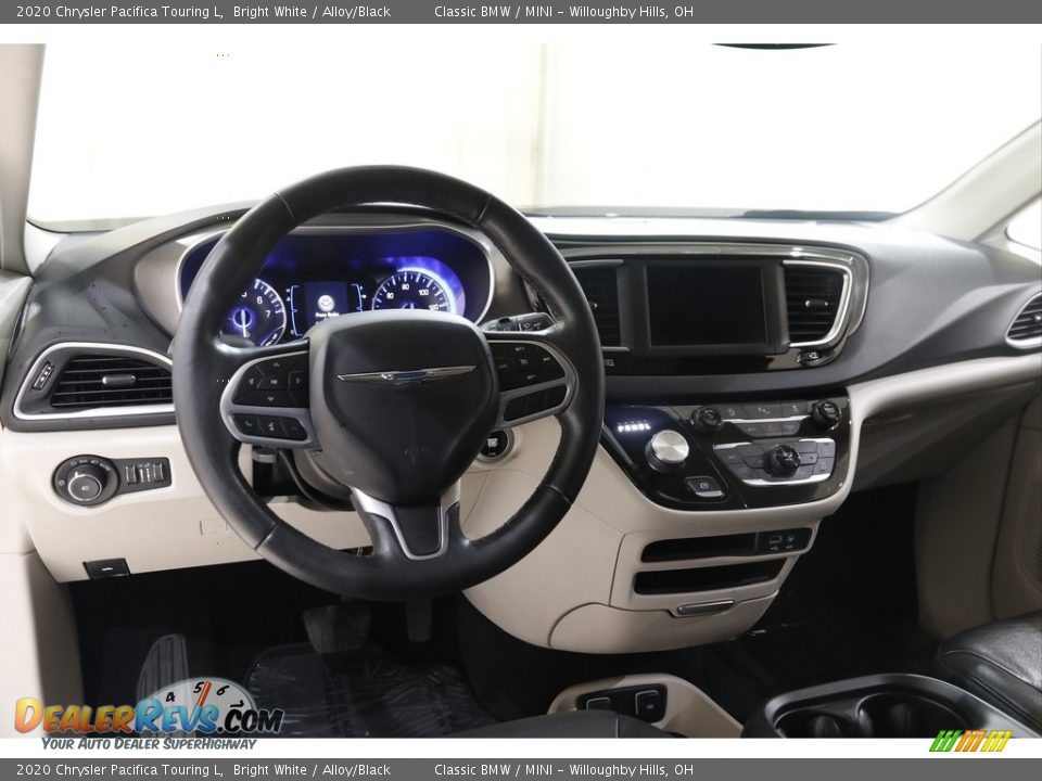 2020 Chrysler Pacifica Touring L Bright White / Alloy/Black Photo #6