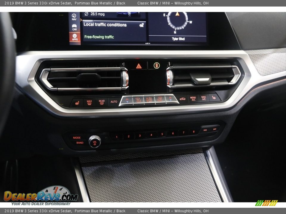 2019 BMW 3 Series 330i xDrive Sedan Portimao Blue Metallic / Black Photo #14
