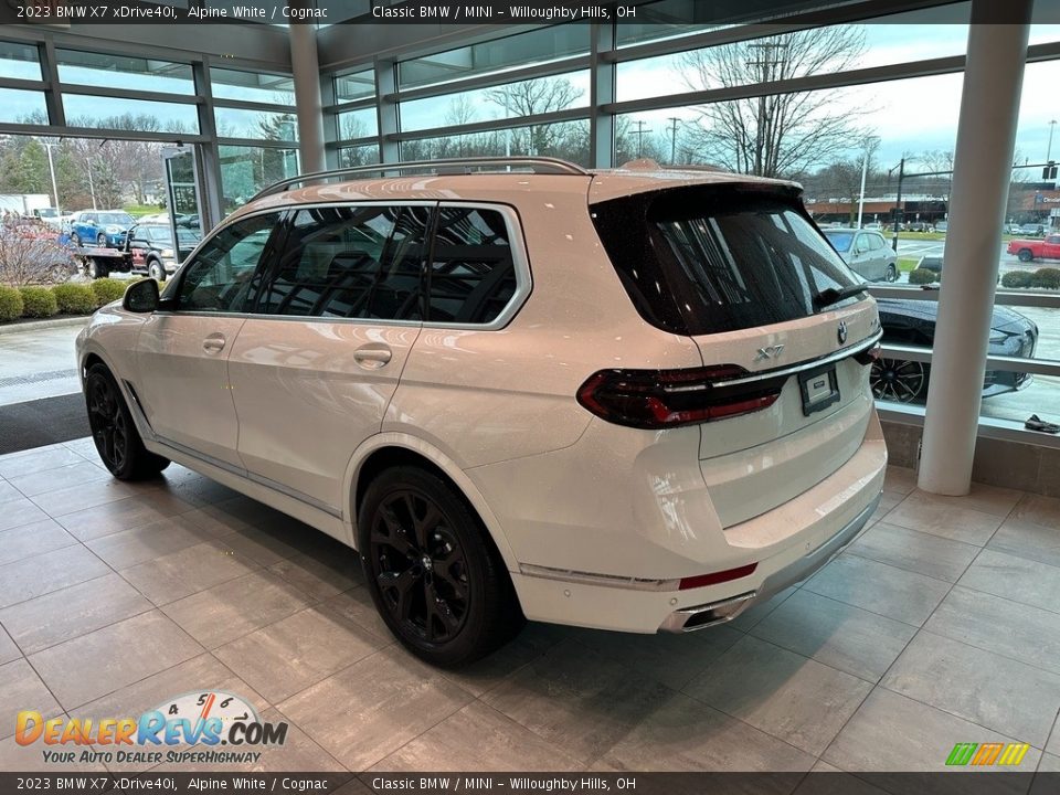 2023 BMW X7 xDrive40i Alpine White / Cognac Photo #2